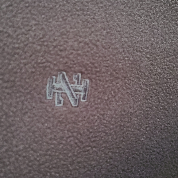 IZOD Vest - Picture 2 of 5